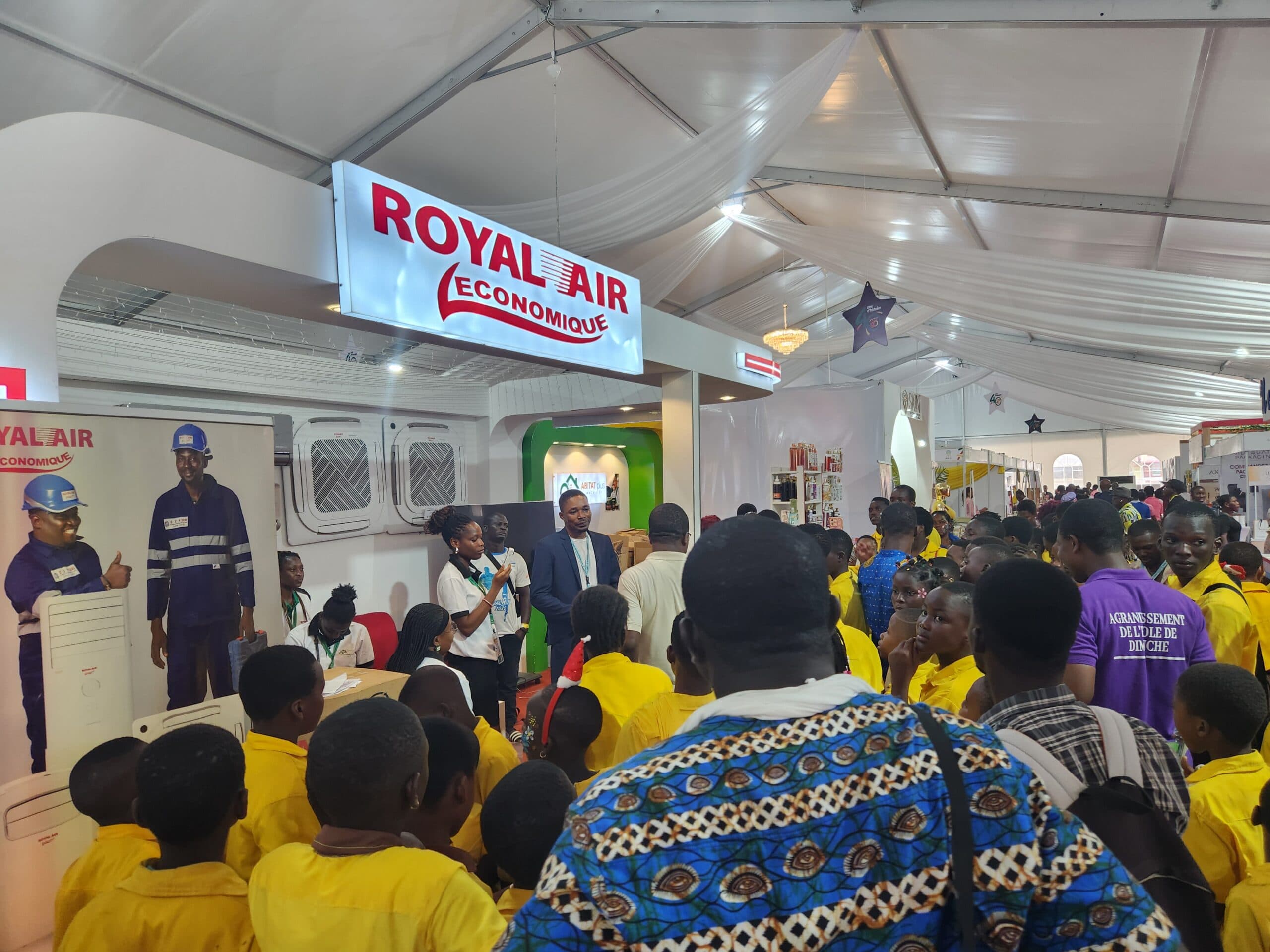 ROYAL AIR À LA FOIRE INTERNATIONALE TOGO 2000 — ÉDITION 2025 : UNE PRÉSENCE REMARQUÉE